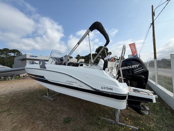 <strong>BENETEAU</strong></br>FLYER 6.6 SUNDECK – Image 2