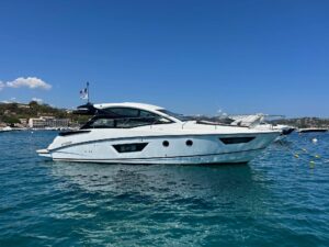 <strong>BENETEAU</strong></br>GRAN TURISMO 40