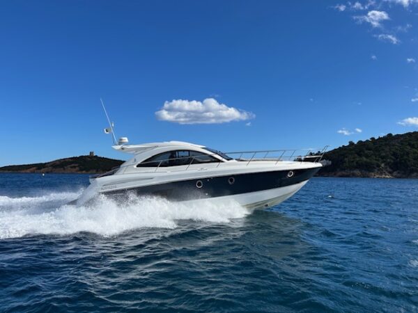 <strong>BENETEAU</strong></br>GRAN TURISMO 44