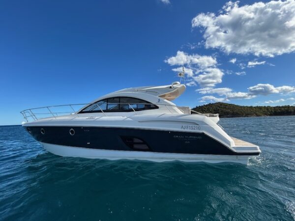<strong>BENETEAU</strong></br>GRAN TURISMO 44 – Image 2