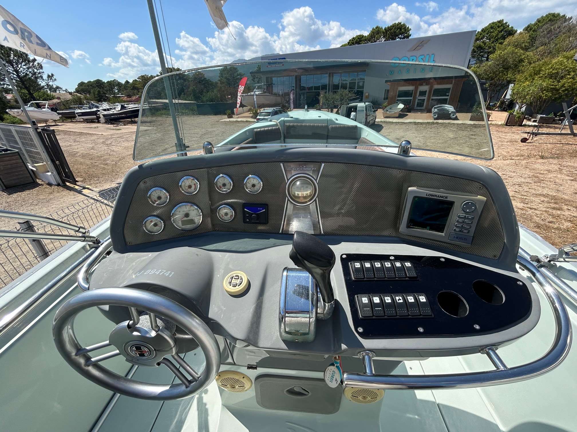 <strong>EXPRESSION</strong></br>25 – Image 6