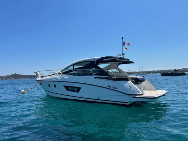 <strong>BENETEAU</strong></br>GRAN TURISMO 40 – Image 2
