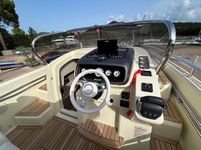 <strong>INVICTUS</strong></br>280 GT – Image 8