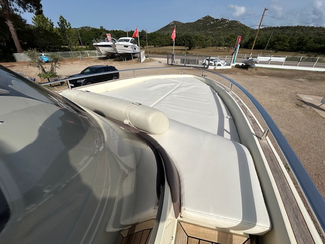 <strong>INVICTUS</strong></br>280 GT – Image 9