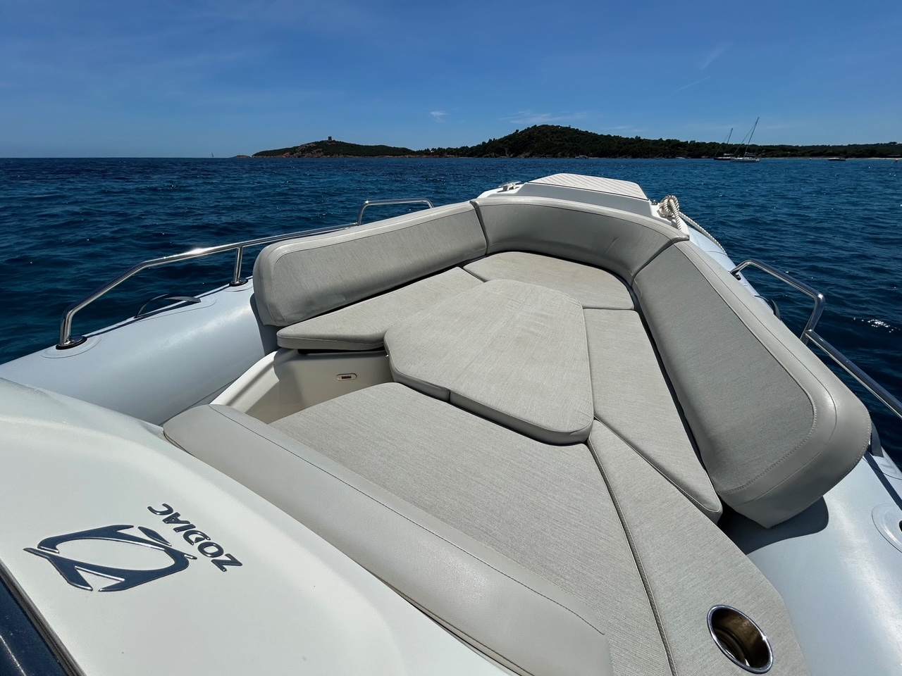 <strong>ZODIAC</strong></br>MEDLINE 9 – Image 9