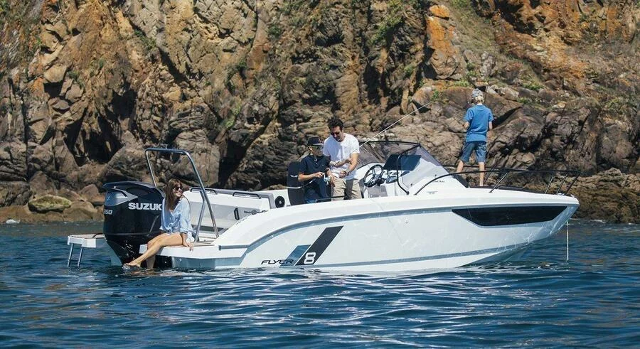 <strong>BENETEAU</strong></br>FLYER 8 SUNdeck