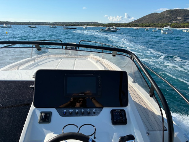 <strong>BENETEAU</strong></br>FLYER 8 SUNdeck – Image 10