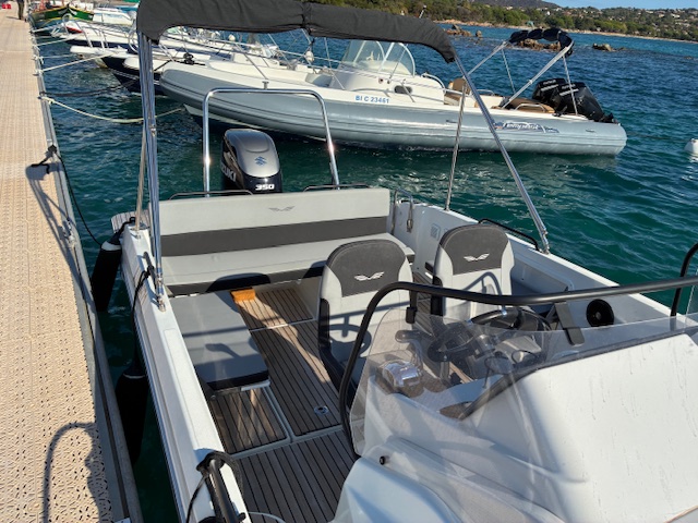<strong>BENETEAU</strong></br>FLYER 8 SUNdeck – Image 7