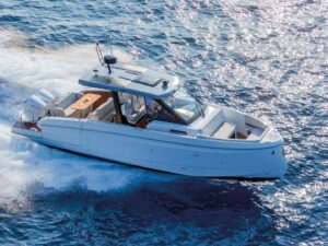 <strong>BENETEAU</strong></br>Gran Turismo 35