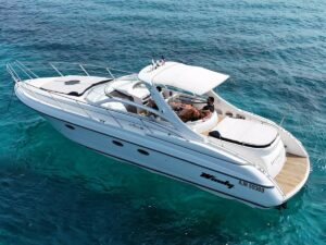 <strong>WINDY</strong></br>40 BORA