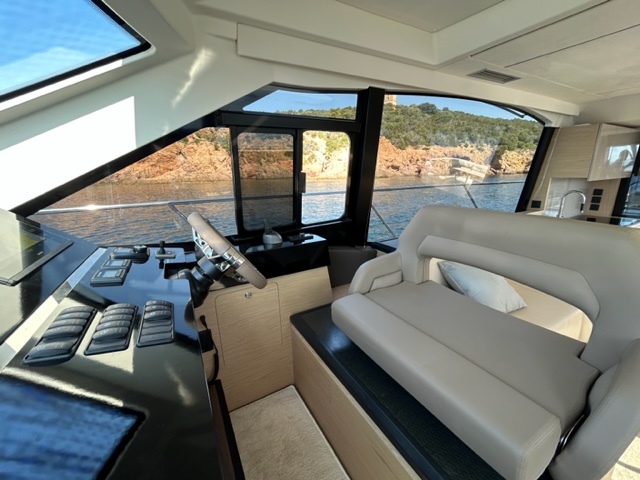 <strong>BENETEAU</strong></br>MONTE CARLO 52 – Image 7