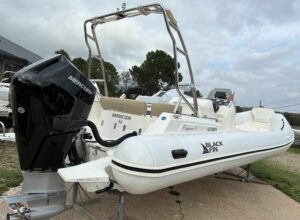 <strong>BLACKFIN</strong></br>ELEGANCE 9