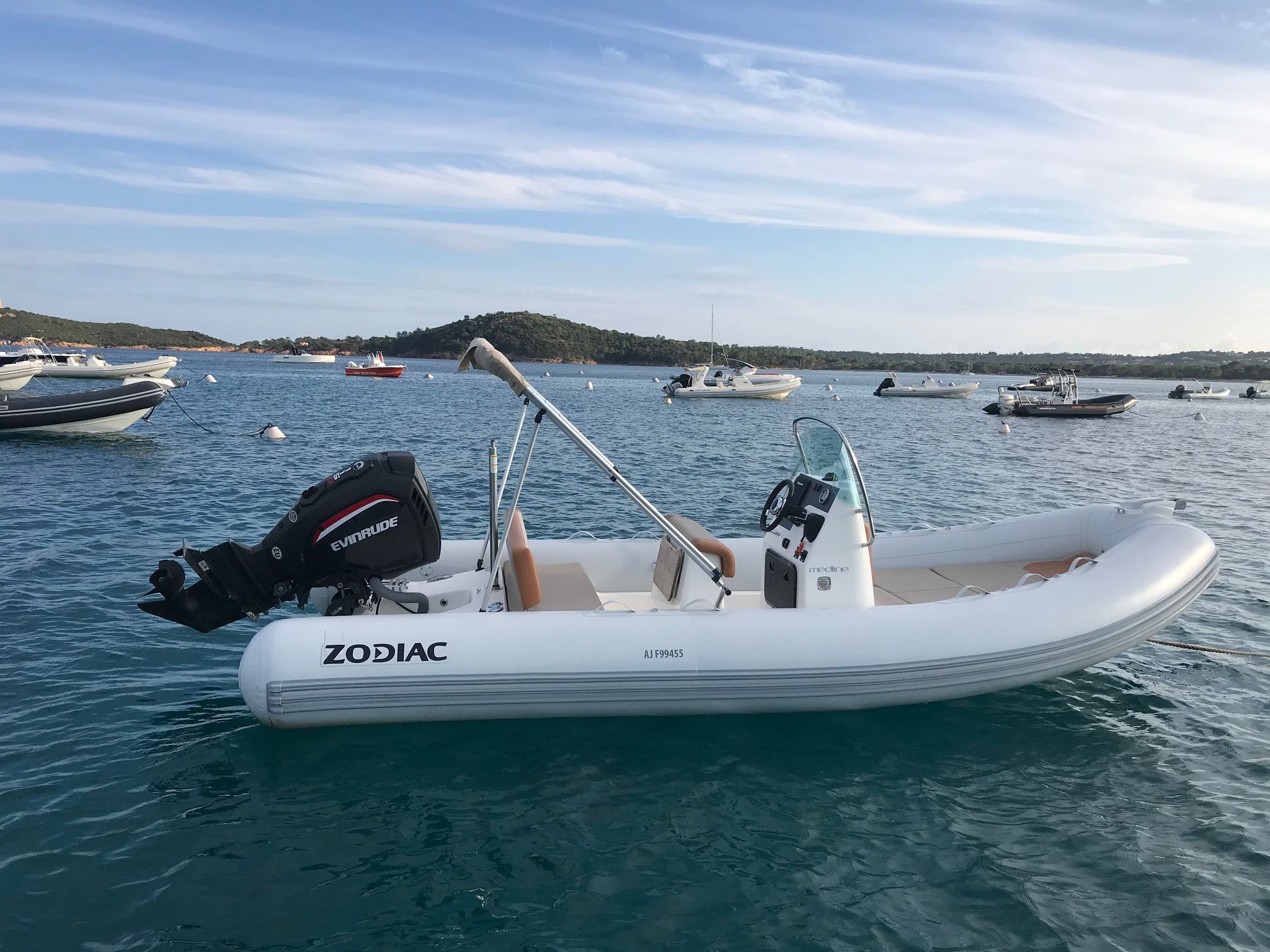 <strong>ZODIAC</strong></br>580 NEO LIMITED