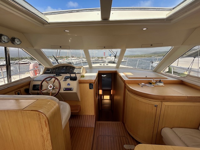 <strong>SOLARE</strong></br>LOBSTER 43 – Image 9