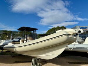 <strong>BLACKFIN</strong></br>ELEGANCE 9