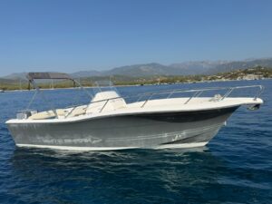 <strong>WHITE SHARK</strong></br>226