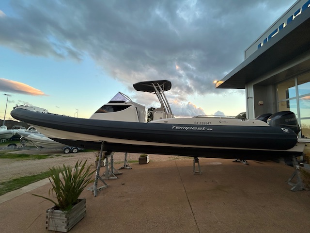 <strong>CAPELLI</strong></br>TEMPEST 38 – Image 2