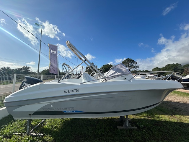 <strong>BENETEAU</strong></br>FLYER 650 SUN DECK