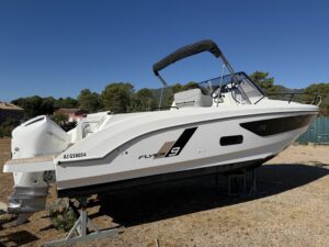 <strong>BENETEAU</strong></br>FLYER  9 SUNdeck